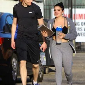 Cameltoe Musim Dingin Ariel