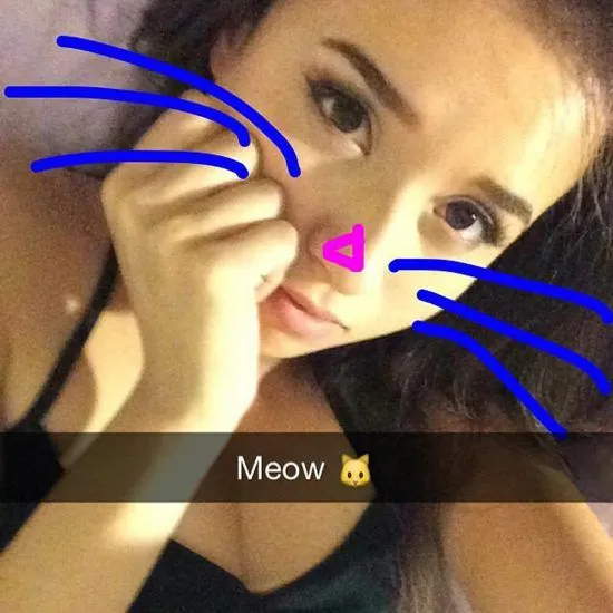 Selfie w łóżku Pokimane