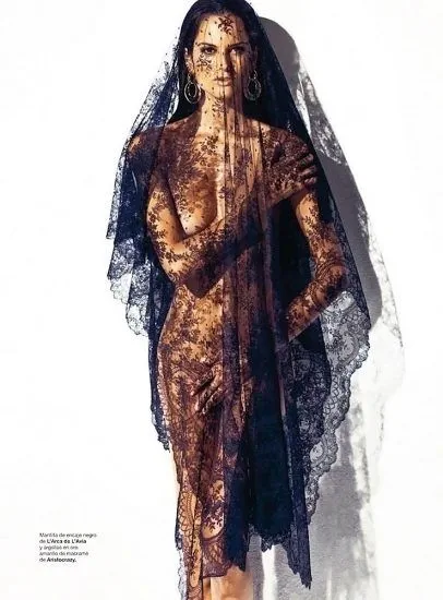 Izabel Goulart nackt