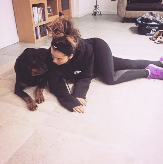 エラ・エアのセクシーなお尻