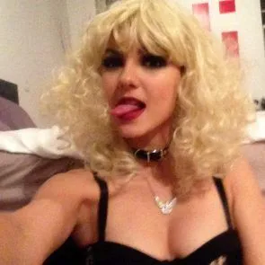 Perruque blonde Victoria Justice