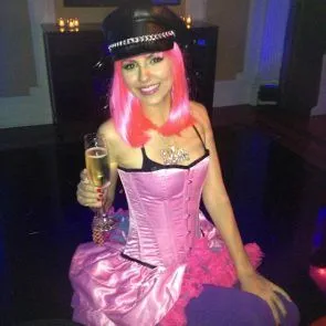 Robe rose Victoria Justice