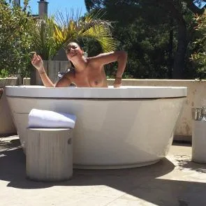 Priscilla Betti tanssii pornossa