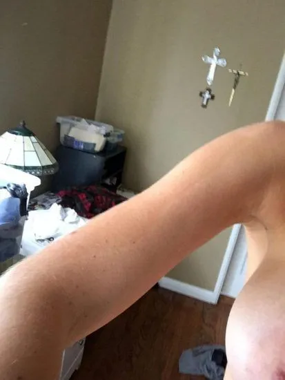 Elizabeth Turner nuogi papai