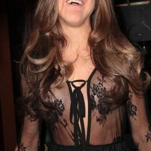 Nikki Grahame bröst