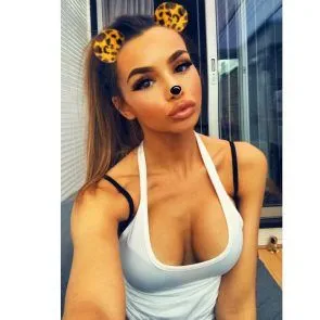 Abbie Moranda karštas snapchat šūvis