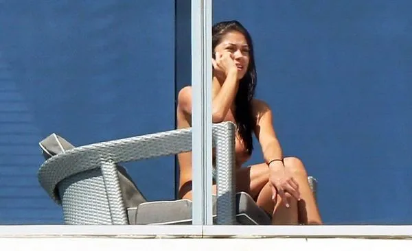 Arianny celeste çıplak göğüsler