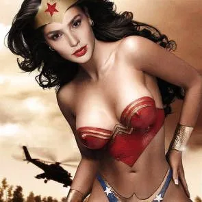 Gal Gadot prsa na nahé falešné
