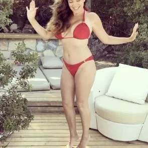 Kelly Brook roter Bikini