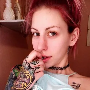 パイナップルプリンセスヌード写真＆ポルノ