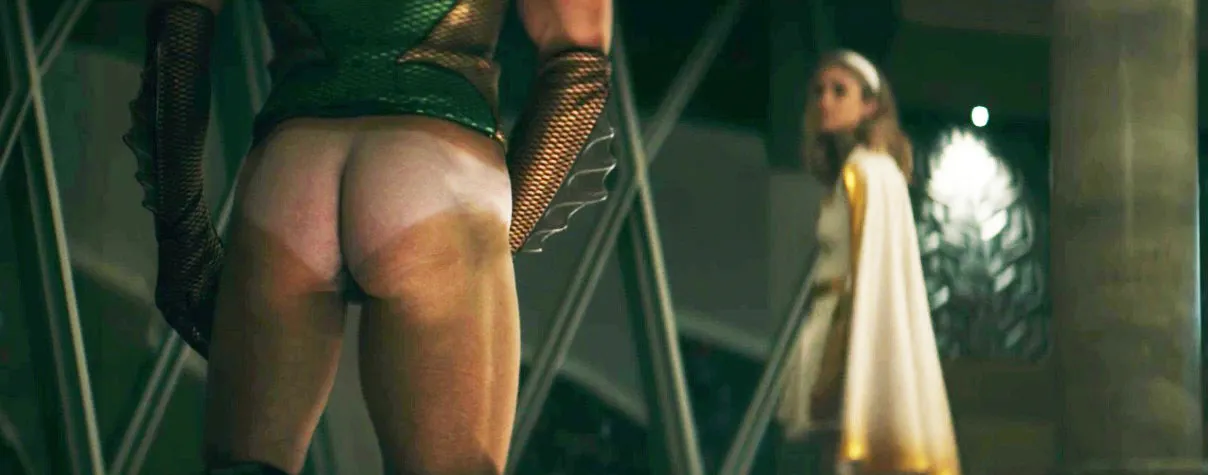 Chace Crawford ass exposed