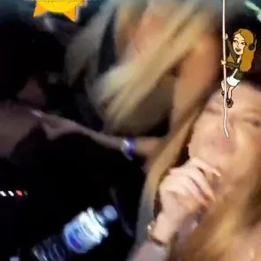 చానెల్ వెస్ట్ కోస్ట్ హాట్ ఇన్‌స్టా స్టోరీ