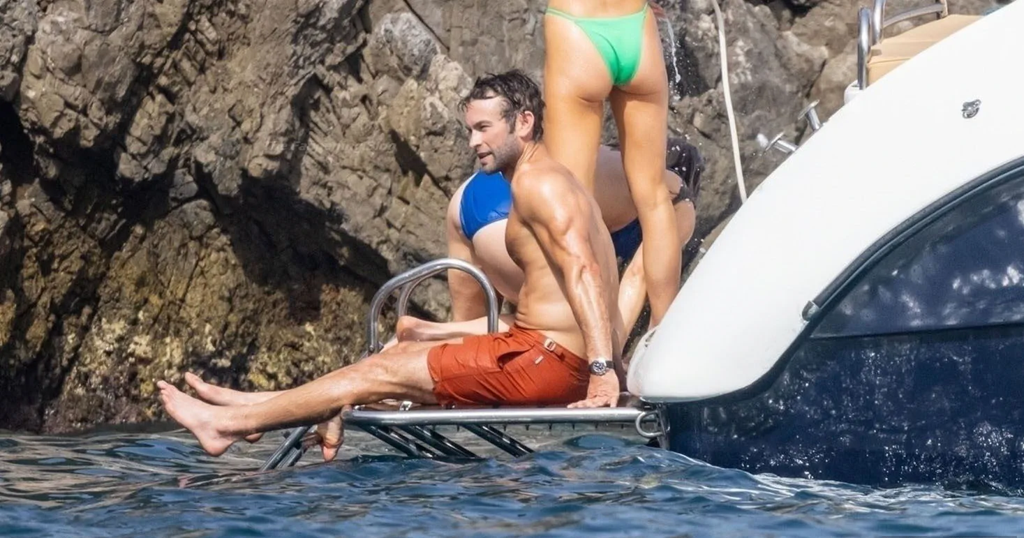 Chace Crawford jerk off