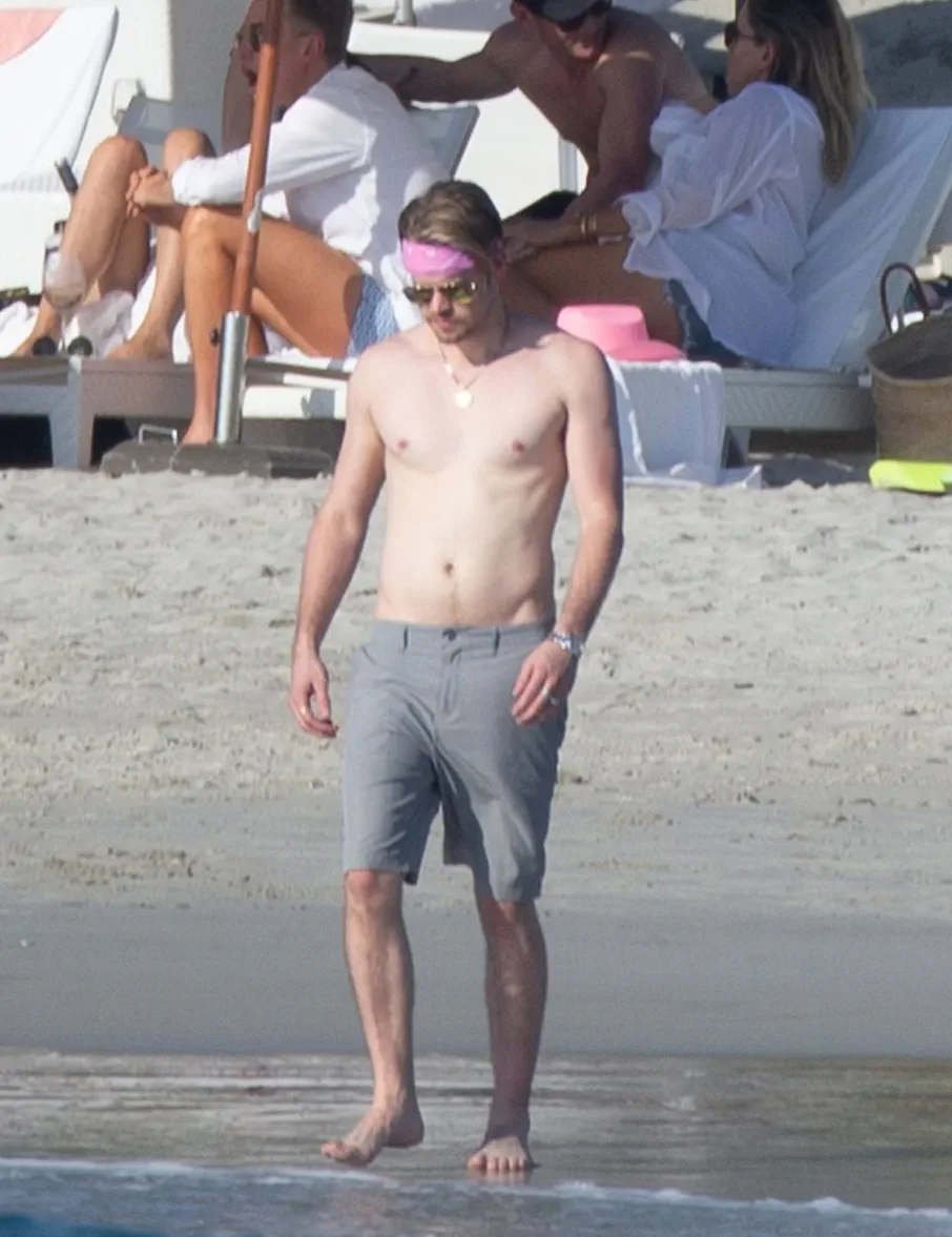 Chord Overstreet jerk off