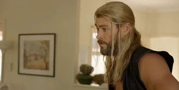 Chris Hemsworth Nude