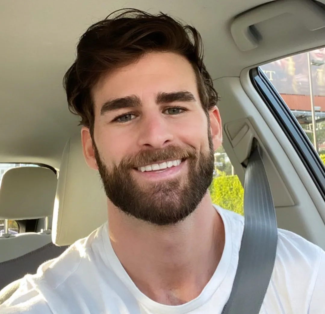 Chris Salvatore nude