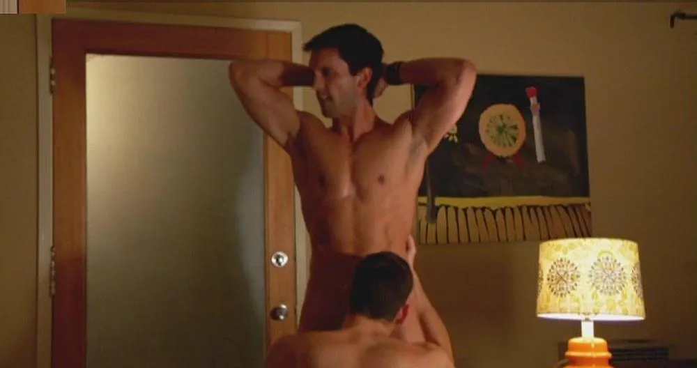 John Sterling และ Chris ต้องอยู่ในระหว่างการเดินทาง