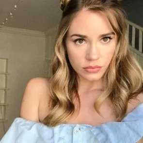 09-כריסטה-ב-אלן-דלף-עירום