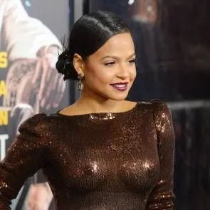 Christina Milian sexig live på natten