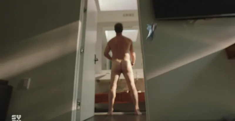 Christopher Meloni nude