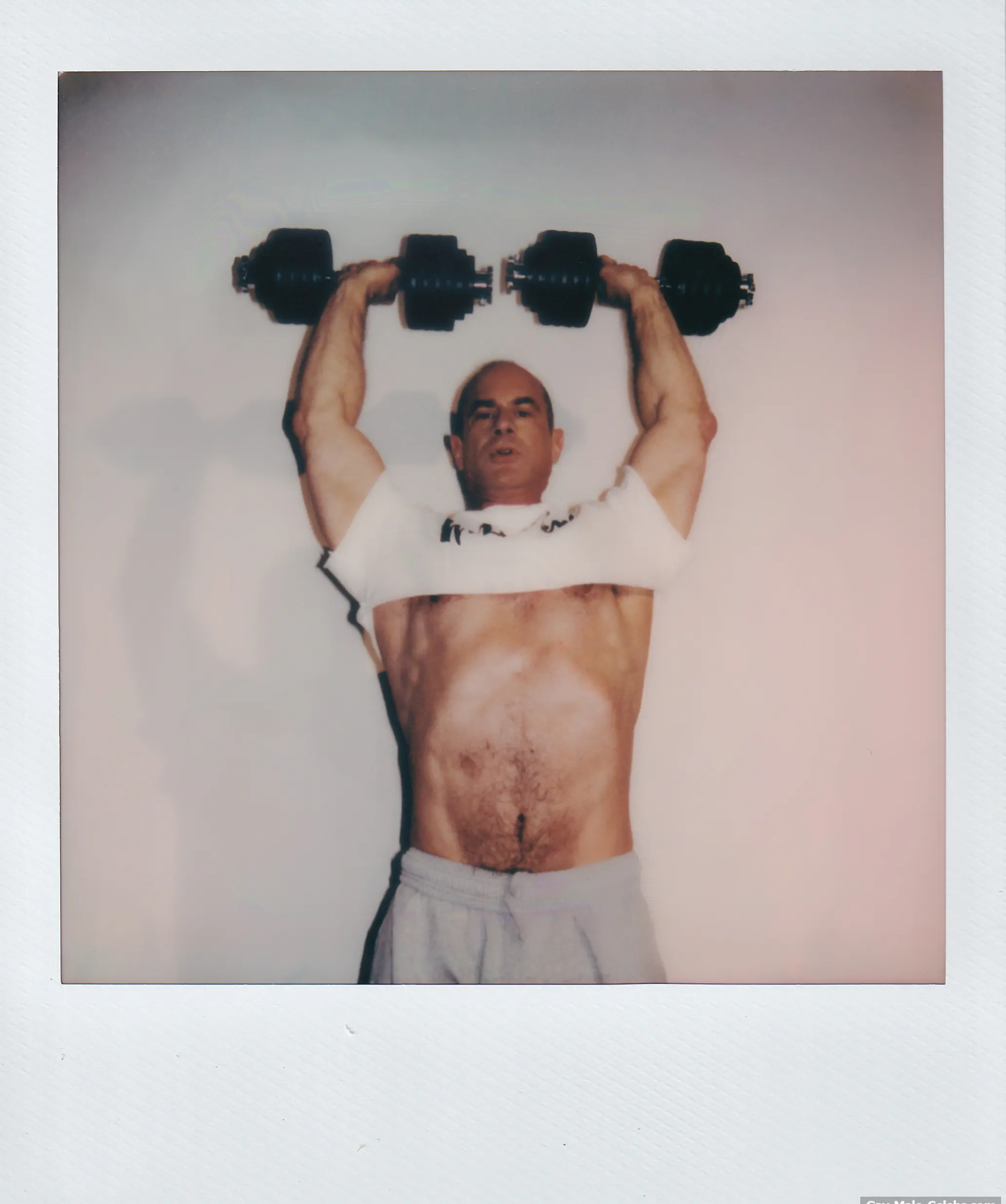 Interviu cu Christopher Mallo, o revistă de ziare a fost oferită de o revistă interesantă