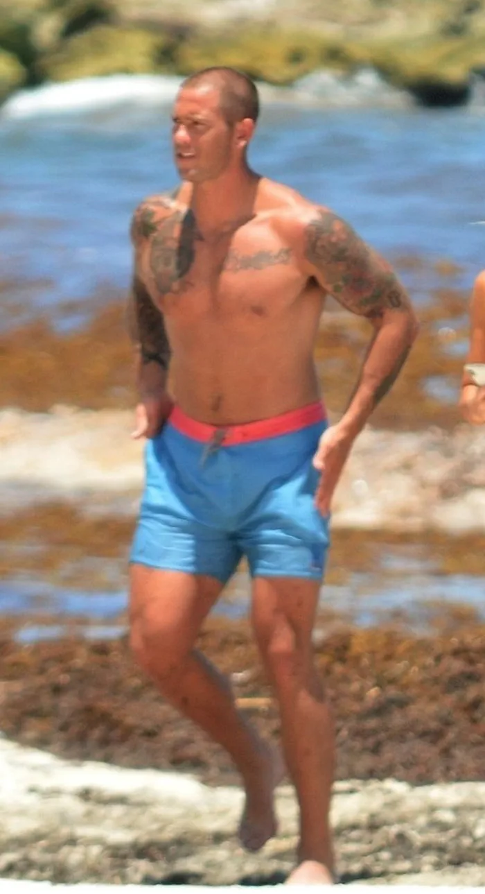 ஃப்ரீபனுக்கு கடற்கரையில் சூரியனுக்குச் செல்லுங்கள்