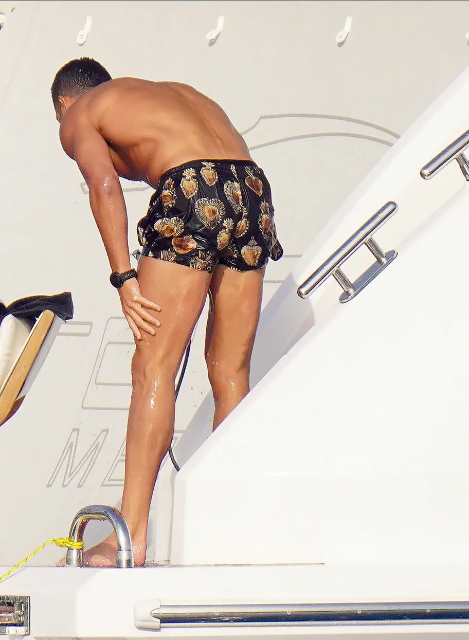 Cristiano Ronaldo ass