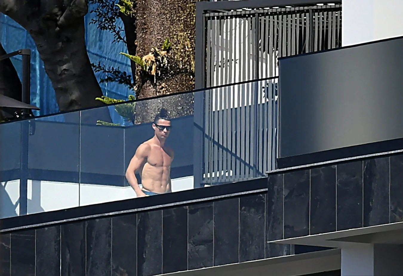 Cristiano Ronaldo naked