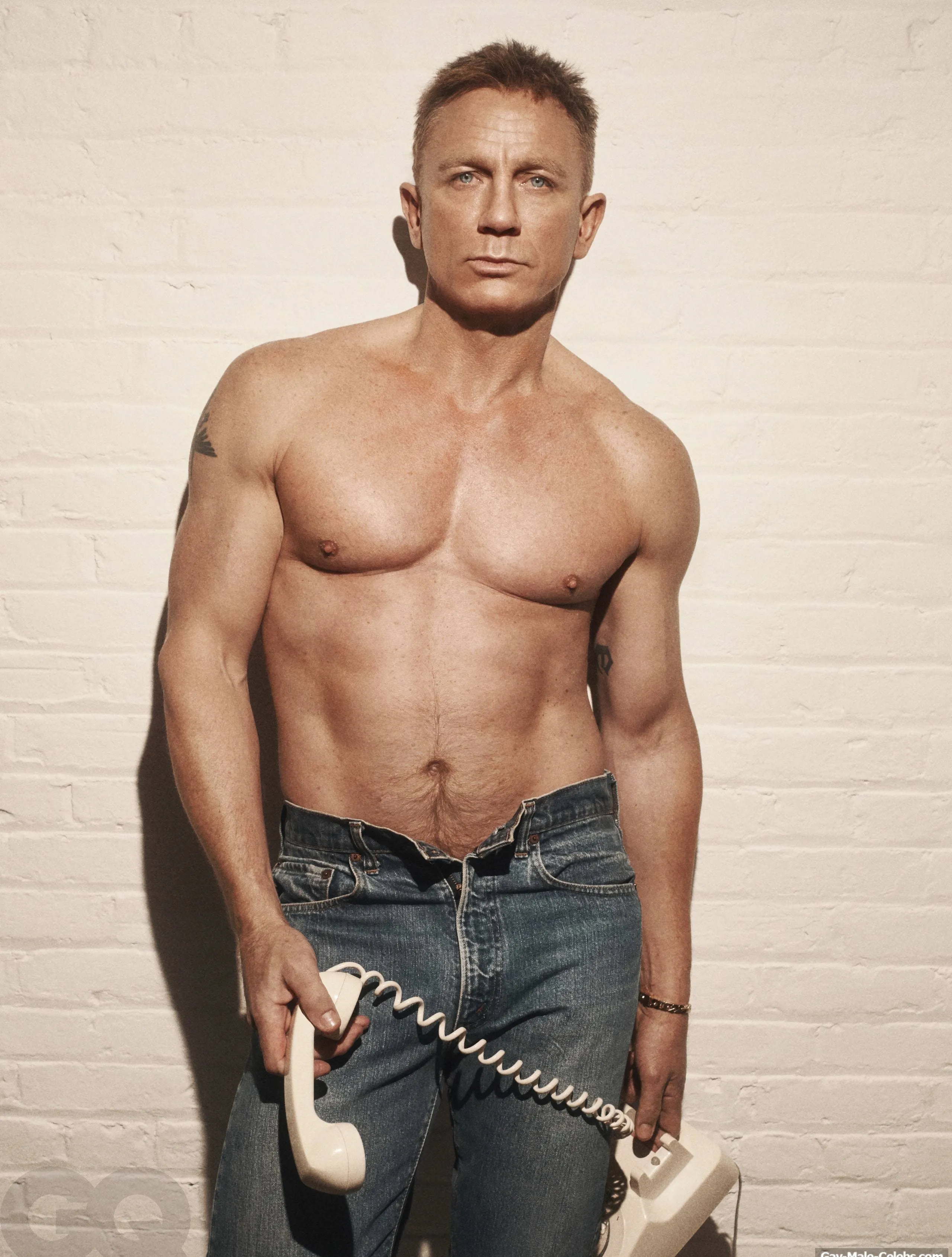 Daniel Craig nude cock gay