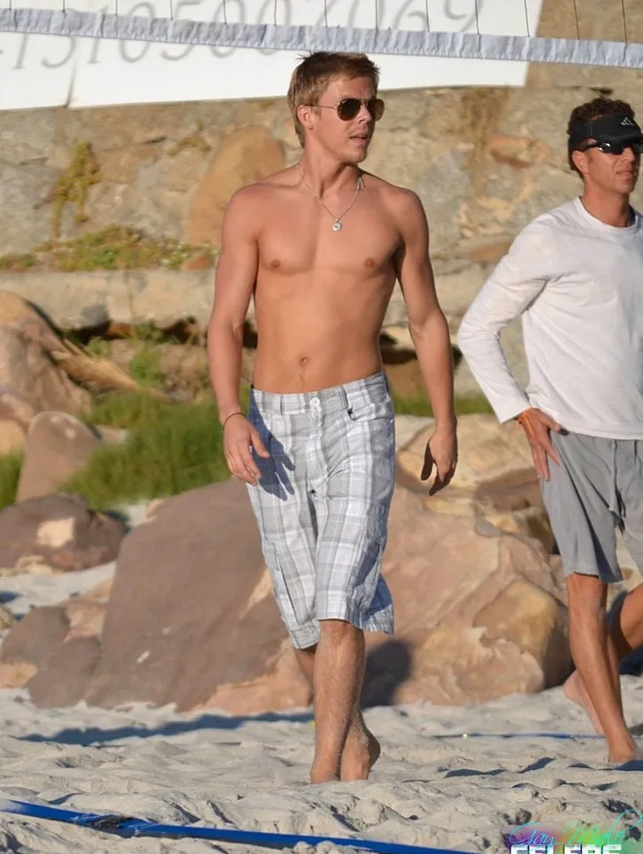 Derek Hoff, links de zout