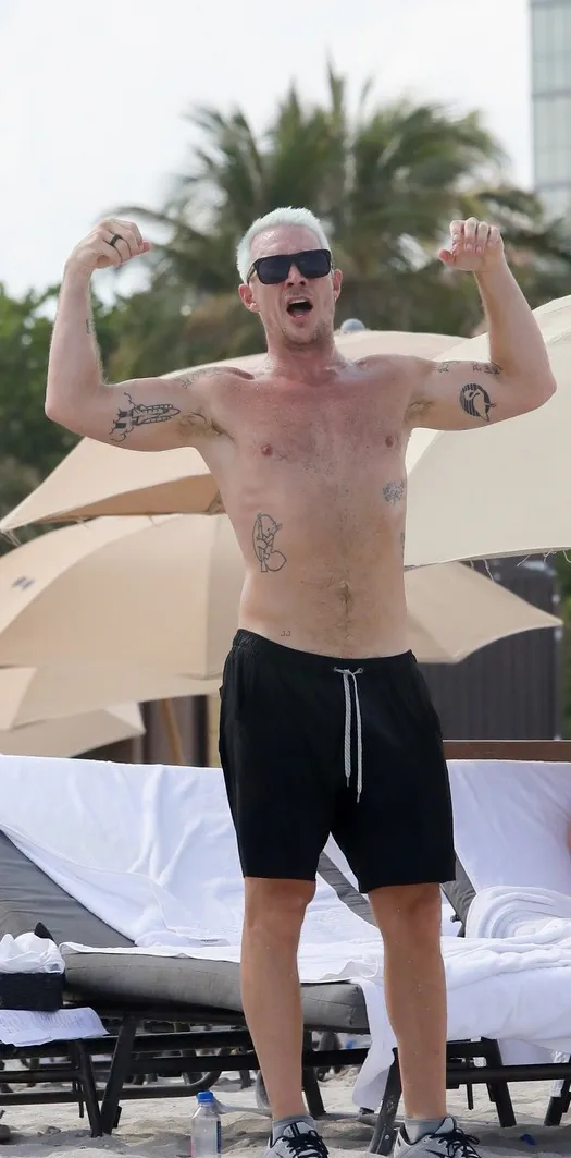 Diplo beach photos