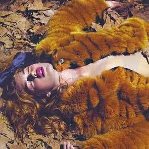 02-Doutzen-Kroes-Nude-Sexy