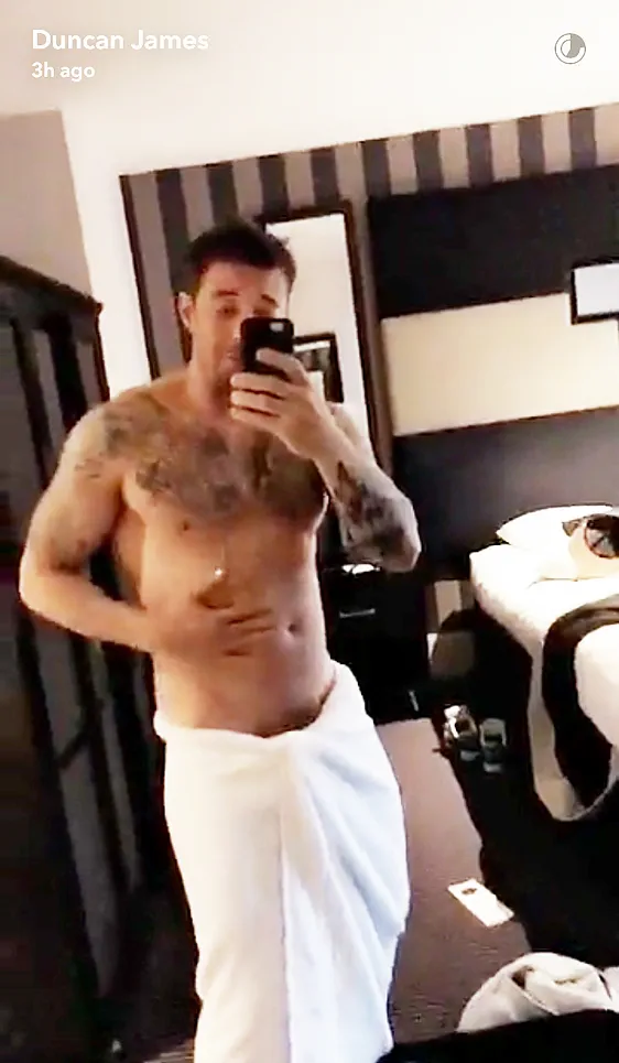 Hank Duncan James propose mon selfie chaud