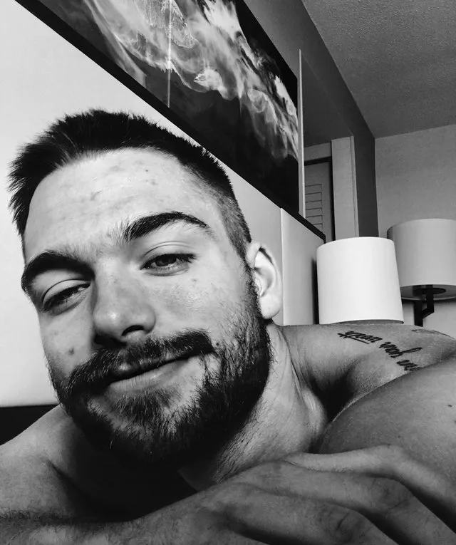 Dylan Sprayberry nude