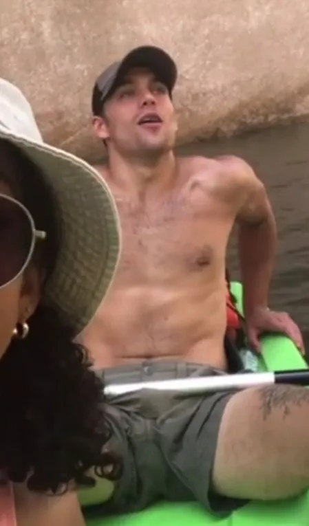 Dylan Sprayberry nude