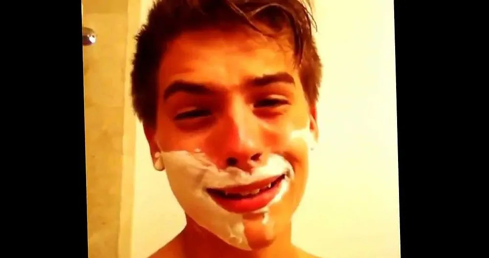 Dylan Sprouse Leaked Nude