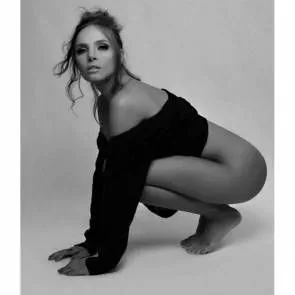 10-Elizabeth-Loaiza-akt-Playboy