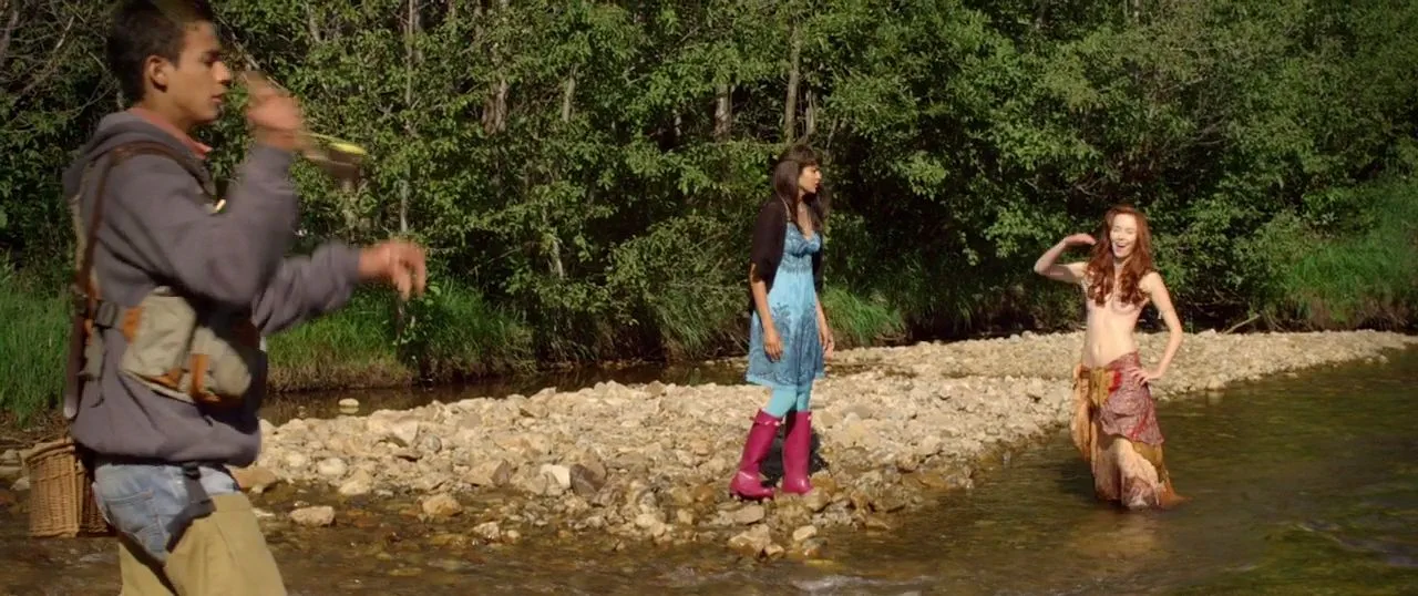 Elyse-Levesque-Topless-2