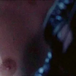 06-emily-stumpf-nackt