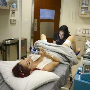 Farrah Abraham Pussy Work - Elle a fait une labiaplastie «Designer Vagina»