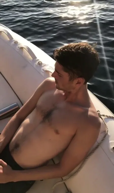 Finn & Jack Harries nude