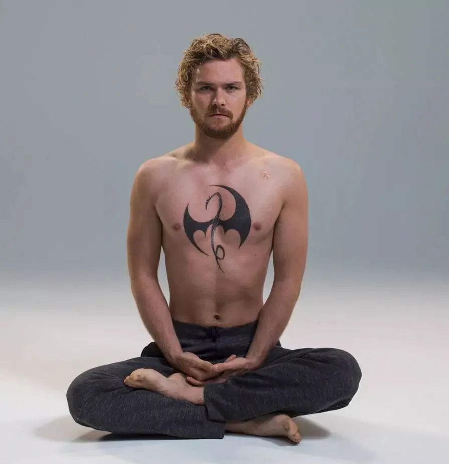 Finn Jones penis photos
