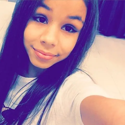 Flavia-Saraiva-Sexy-Hot-13