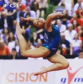 Flavia-Saraiva-Sexy-Hot-24