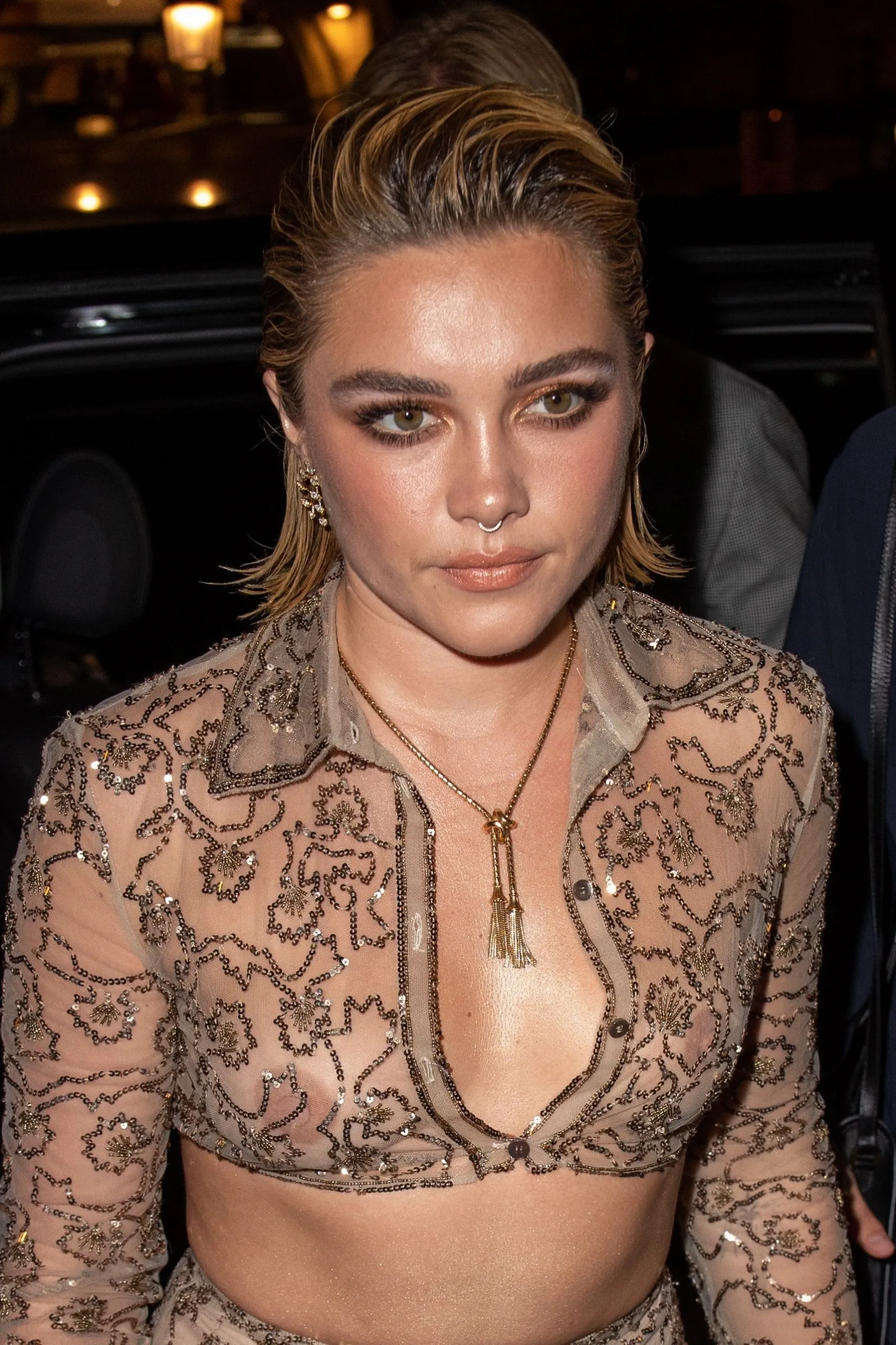 Florence Pugh Tits