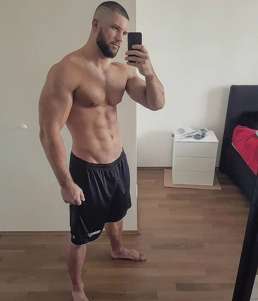 Florian Munteanu Nude