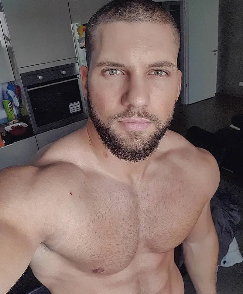 Florian Munteanu Nude