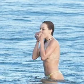 פרנצ'סקה-איסטווד -09