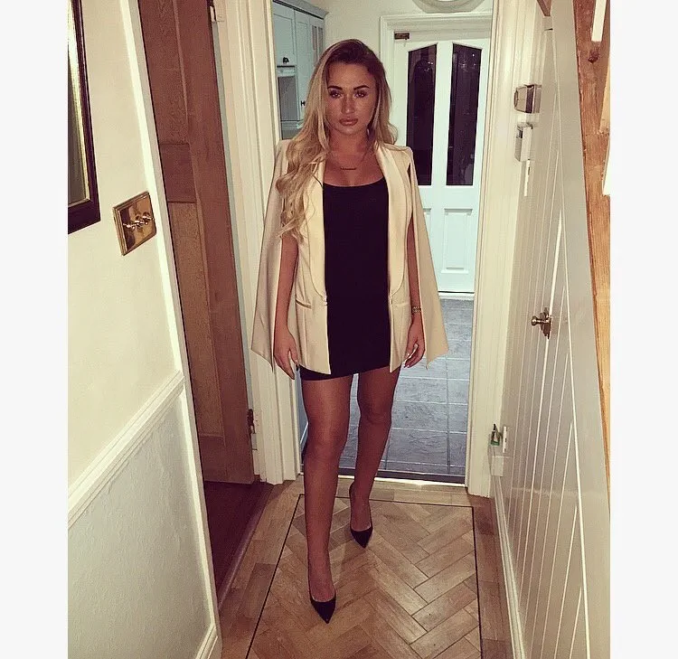 Francesca-Isabella-Nude-Sexy--6