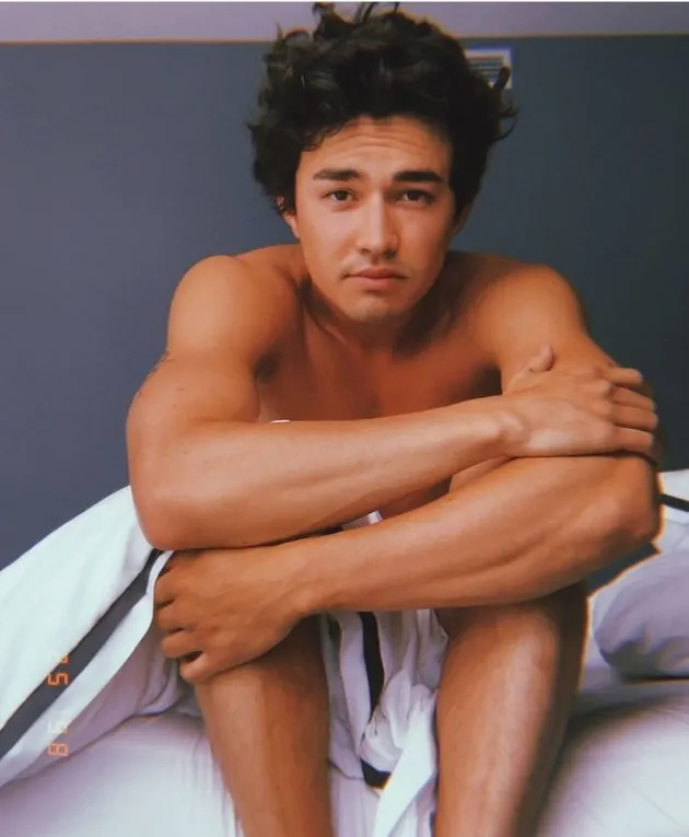 Gavin Leatherwood nude